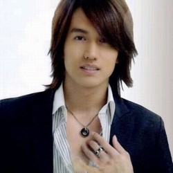 歌手  的头像图片