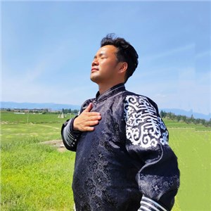 歌手  的頭像圖片